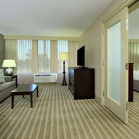 Doubletree By Hilton Newark Hotel Kültér fotó